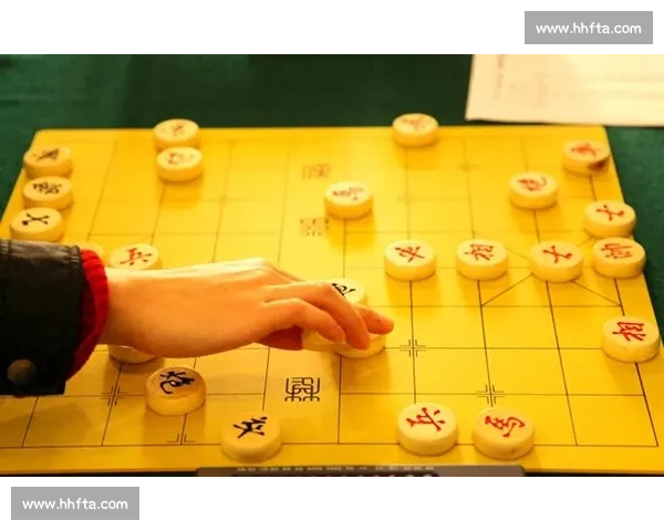 围绕胜负关键的战略博弈如何决定比赛最终走向成败与命运胜局形成